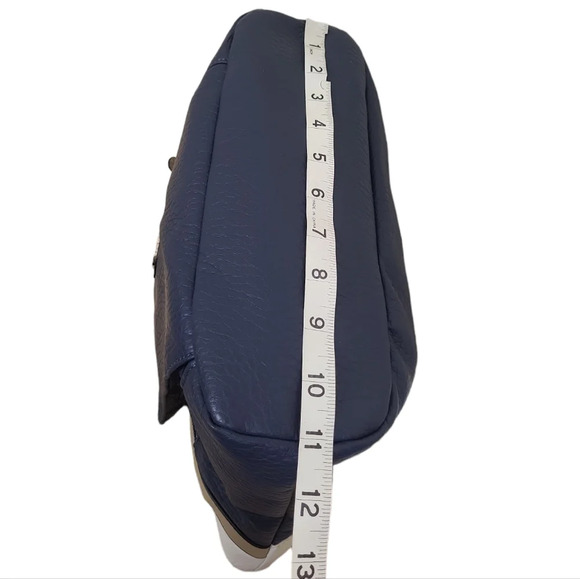 Giani Bernini Colorblock Pebble Tote - Picture 4 of 16